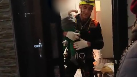 Köməksiz qalan 39 nəfər xilas edilib
