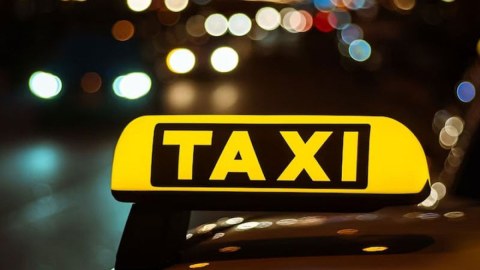 8000-ə yaxın taksi sürücüsü imtahandan KƏSİLİB