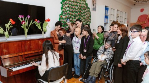 Leyla Əliyeva onlar üçün pianoda ifa etdi&nbsp;- FOTOLAR