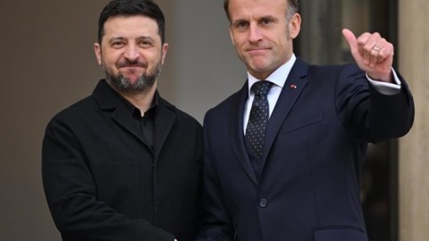 Parisdə Makron-Zelenski görüşü gözlənilir