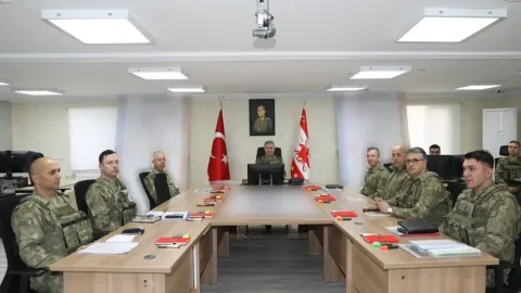 Türkiyənin ordu generalı İranla sərhədə getdi