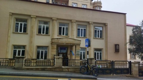 Bakı məktəbində şagird bıçaqlandı