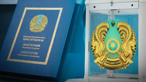 Qazaxıstanda referendum baş tutmuş sayılıb