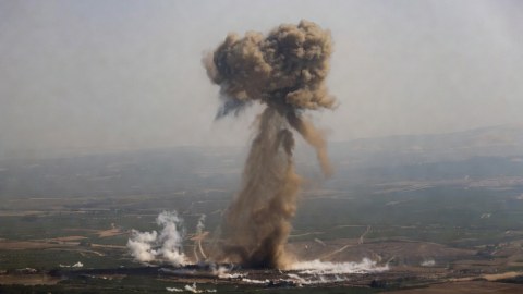 İsrail İranın gizli hərbi mərkəzini vurdu - FOTO