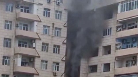 Bakıda yaşayış binasında YANĞIN