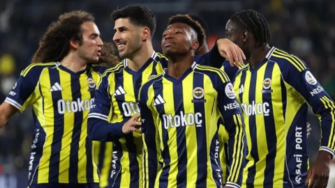 "Fənərbağça" 4 qolla qələbə qazandı