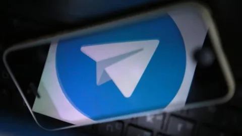 "Telegram" yüz mindən çox kanalı bağladı