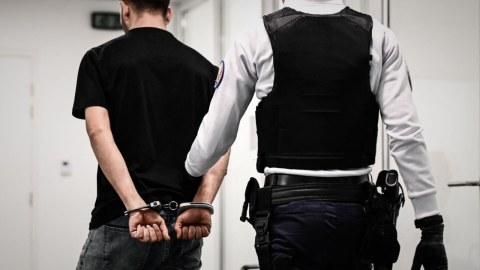 Beynəlxalq axtarışda olan şəxs Azərbaycana gətirildi