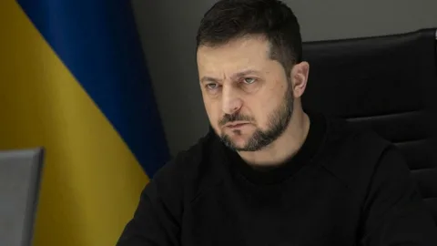 Zelenski yeni görüşü ELAN ETDİ
