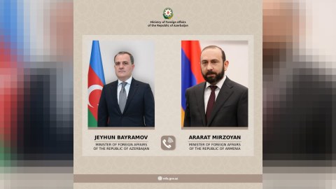 Ceyhun Bayramovla Mirzoyan telefonla danışdı