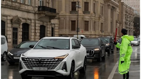 Yollarda qəza riski artıb - Yol polisi sürücülərə çağırış etdi