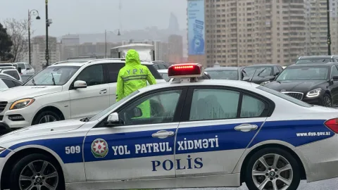 Polis naryadları küçə və prospektlərdə xidmətə cəlb olundu