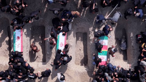 İranda&nbsp;226 şagird, 55 müəllim öldürülüb