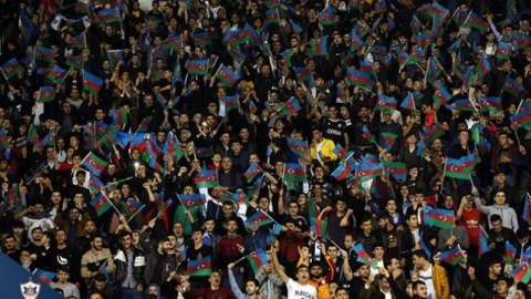 "Qarabağ" azyaşlılara bileti pulsuz etdi