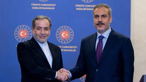 Əraqçi Fidanla danışdı -&nbsp;Trampın təhdidlərini cinayət adlandırdı