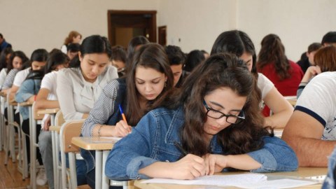 Bazar günü 50 min şagird buraxılış imtahanı verəcək