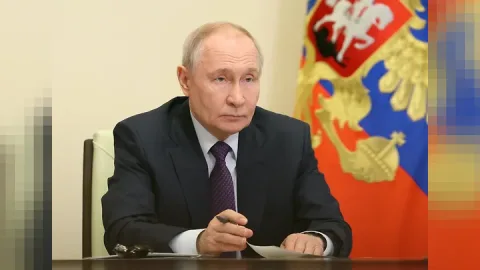 Putin dünyaya yeni neft və qaz marşrutları təklif edir