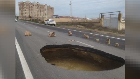 Masazırda&nbsp;yol çökdü - FOTO