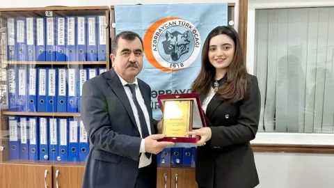 Qənirə Paşayeva mükafatı qalibə təqdim olundu