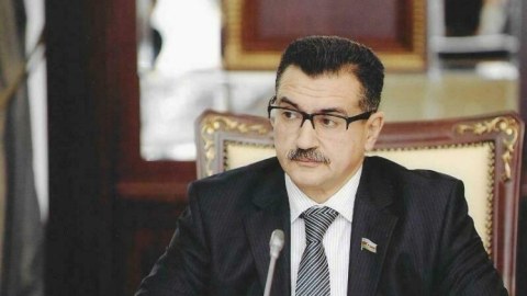 Deputat kitablarını rayon kitabxanasına bağışlayacaq