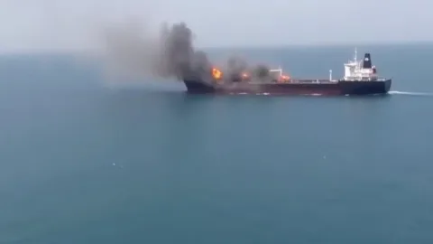 İran Hörmüz boğazında İsrailə məxsus gəmini vurdu