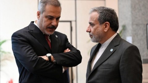 Fidan Əraqçi ilə danışdı