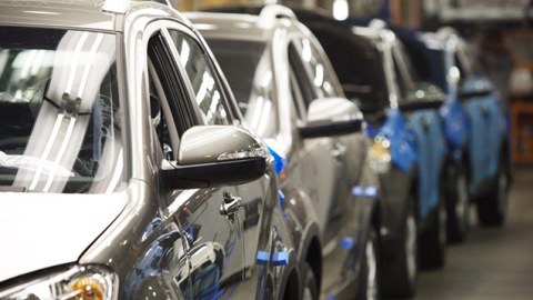 Dövlət qurumlarının maşınları satışda &ndash; Qiymətlər 2 250 manatdan başlayır&nbsp;