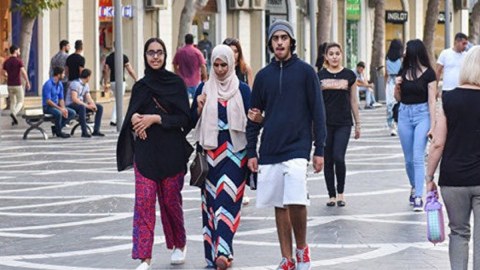 Azərbaycana maraq artır: daimi yaşayış üçün 349 müraciət