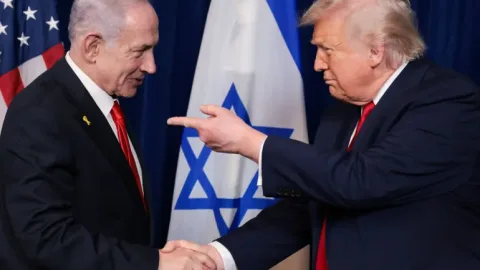 Tramp Netanyahudan xahiş etdi