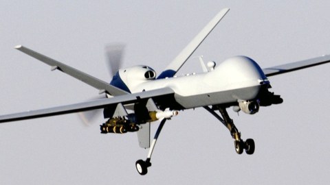 Küveytdə hərbi bazaya dron hücumu oldu
