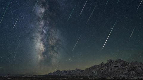 Aprelin sonunda meteor yağışı müşahidə ediləcək