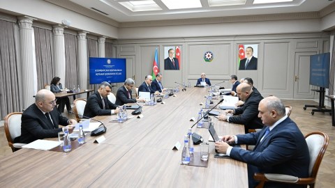Əli Əsədov məmurları topladı - Gələn ilin büdcə proqnozu müzakirə olundu