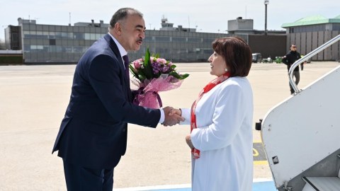 Sahibə Qafarova Türkiyəyə getdi - FOTO