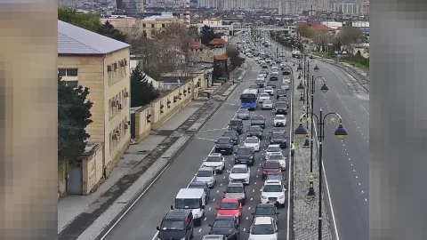 Paytaxtda hər səhər eyni mənzərə