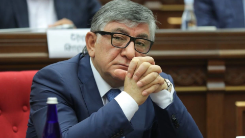 Erməni oliqarx&nbsp;məhsullarını Azərbaycan üzərindən satmaq istəyir