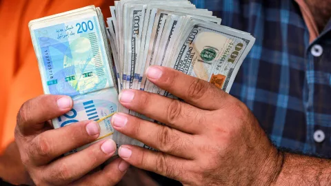 Dollar kəskin ucuzlaşdı