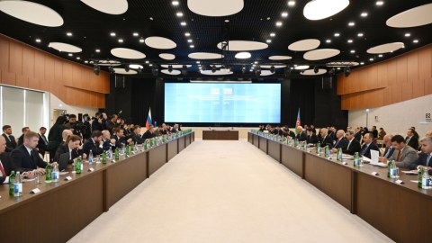 Azərbaycanla Rusiya iclas keçirdi, sənəd imzaladı