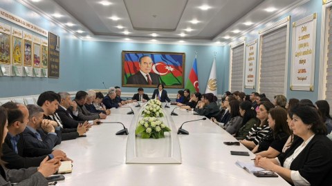 Gəncə Dövlət Universitetində dəyirmi masa - FOTOLAR