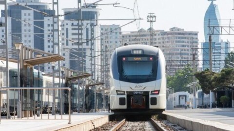Bakı-Hövsan marşrutu üzrə yeni qatarlar alınır