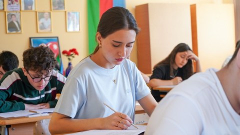 İmtahanda 3 nəfər maksimum bal topladı