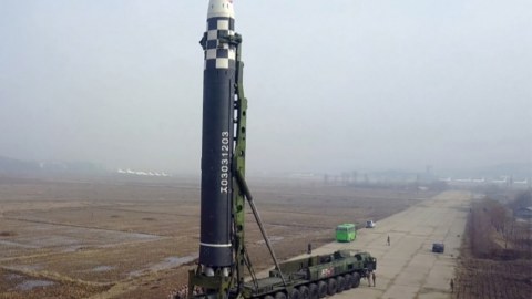 Şimali Koreyadan yeni ballistik raketlər