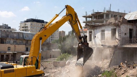 Bakıda 100 min binanın söküləcəyi iddiasına rəsmi CAVAB