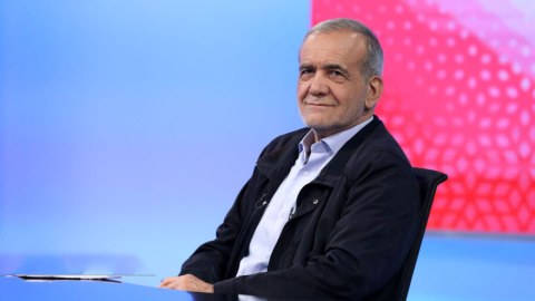 Pezeşkian: &ldquo;İranlılar gücə boyun əymirlər&rdquo;