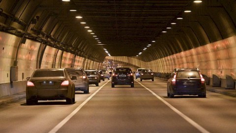 Bakıda metronun altından avtomobil yolu keçəcək - VİDEO