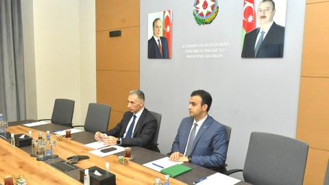 Rəşad Nəbiyev V "Yüksəliş" müsabiqəsinin qalibləri ilə görüşdü