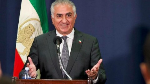 Pəhləvi&nbsp;İranda monarxiyanın bərpasını istisna etmir