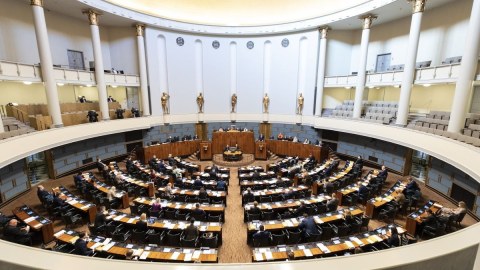 Finlandiyada nüvə silahının yerləşdirilməsi müzakirə olunur