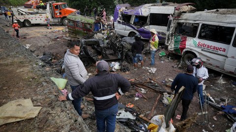 Kolumbiyada terror aktı nəticəsində 20 nəfər ölüb