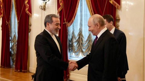 Putin Müctəba Xameneiyə təşəkkür etdi