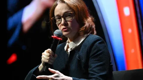 Rusiyada indiyədək belə kadr çatışmazlığı olmayıb - Nabiullina
